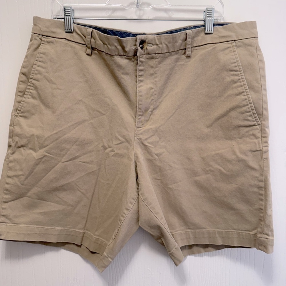 Chaps Men's Khaki Flat Front Shorts